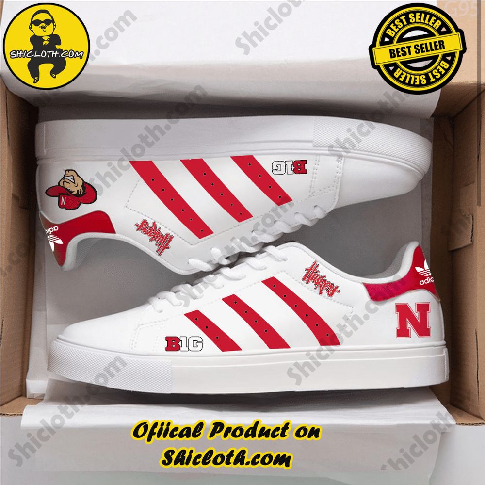 Stan Smith Shoes from Shiclothshop - A meaningful gift for sports enthusiasts. 32 NCAA Nebraska Cornhuskers Adidas Stan Smith Shoes
