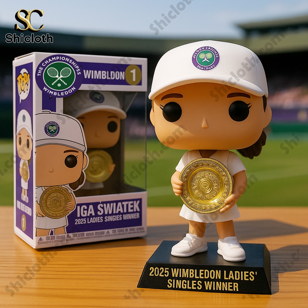 Iga Świątek 2025 Wimbledon Champion Legend Figure