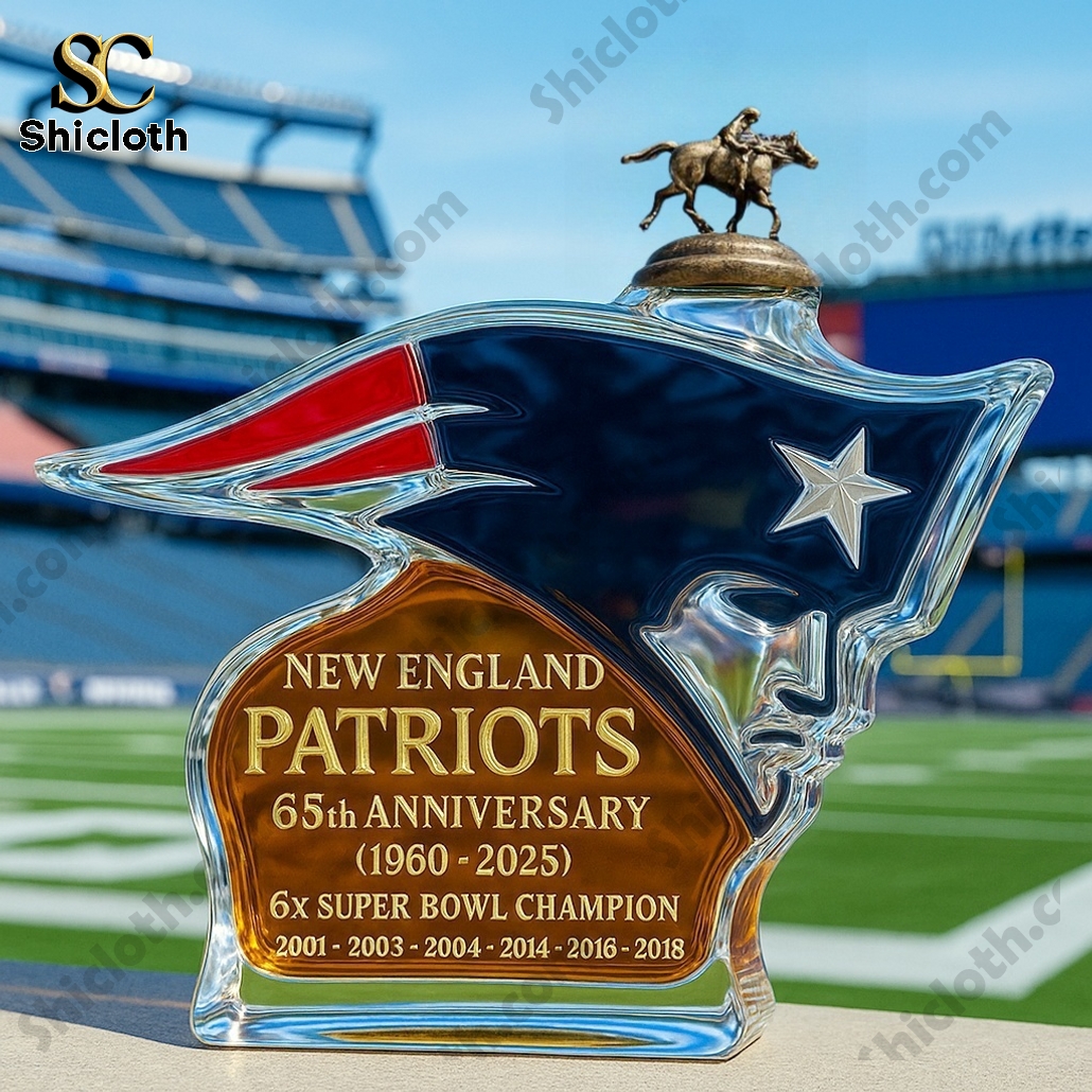 New England Patriots Whiskey Bottle 3 New England Patriots Whiskey Bottle - Image 3