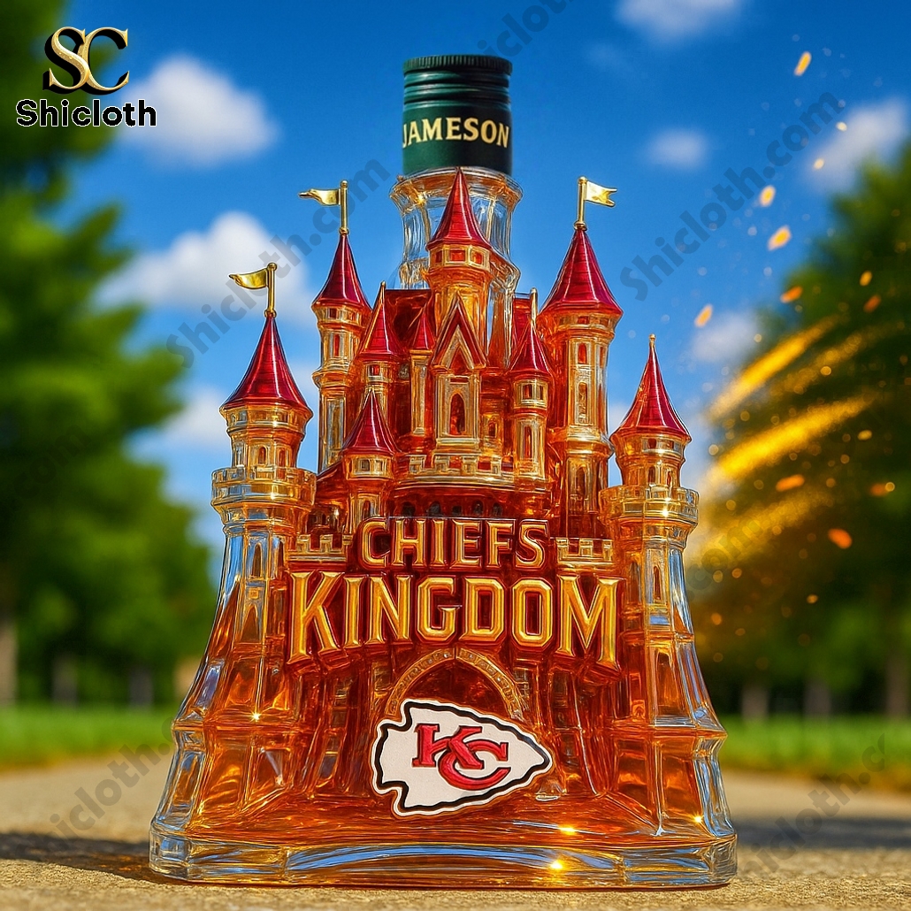 Kansas City Chiefs Kingdom Castle Crystal Whiskey Bottle 5 Kansas City Chiefs Kingdom Castle Crystal Whiskey Bottle - Image 5