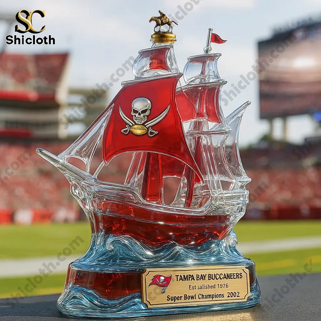 Tampa Bay Buccaneers Whiskey Bottle 5 Tampa Bay Buccaneers Whiskey Bottle - Image 5