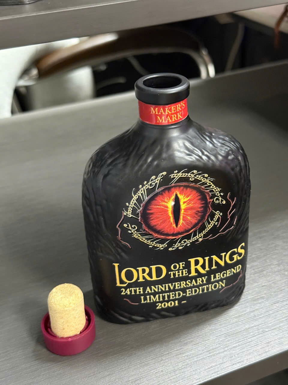 Lord of The Rings Eye of Sauron Edition Whiskey Bottle 9 Lord of The Rings Eye of Sauron Edition Whiskey Bottle - Image 9