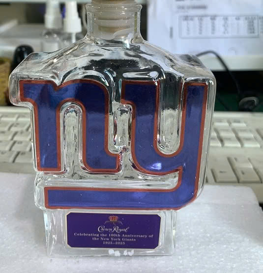 New York Giants 100th Anniversary Edition Whiskey Bottle 6 New York Giants 100th Anniversary Edition Whiskey Bottle - Image 6