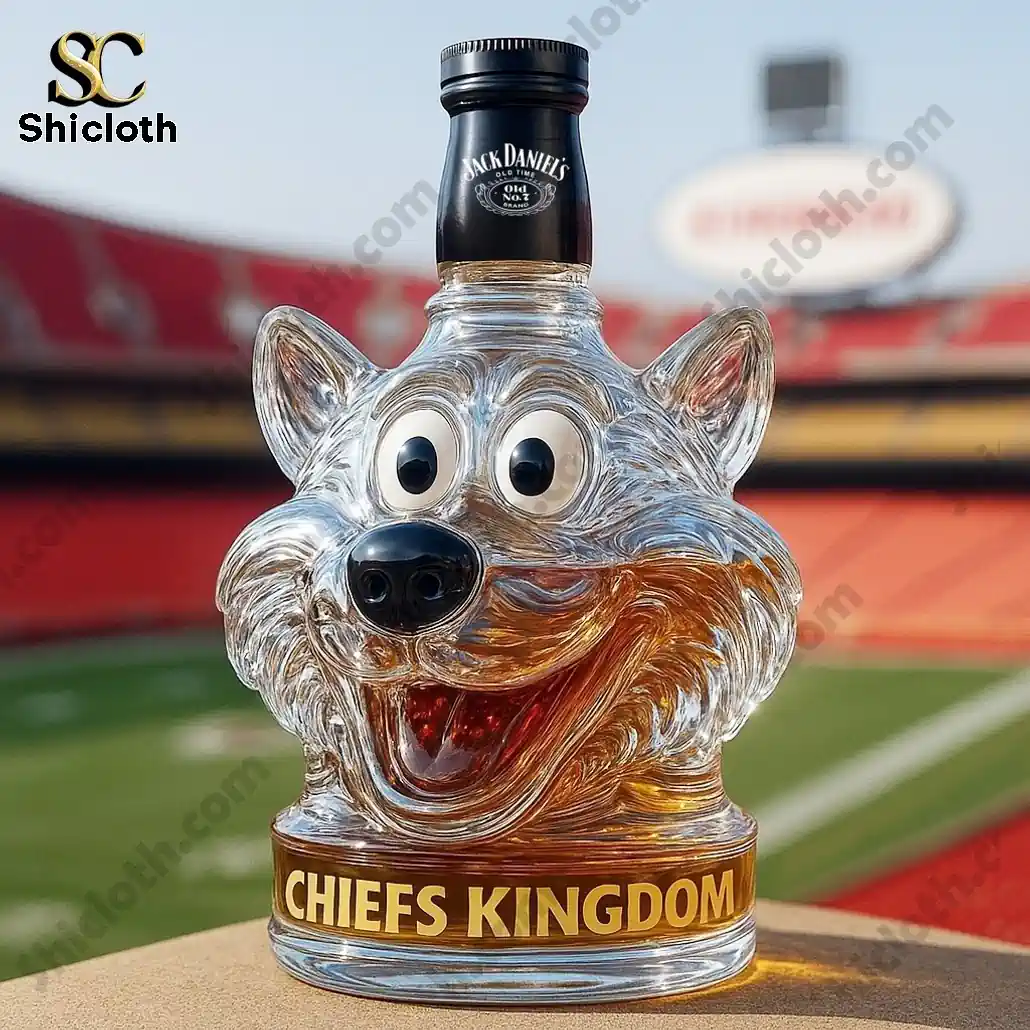 PREMIUM KC Wolf Chiefs Whiskey Bottle 4 PREMIUM KC Wolf Chiefs Whiskey Bottle - Image 4