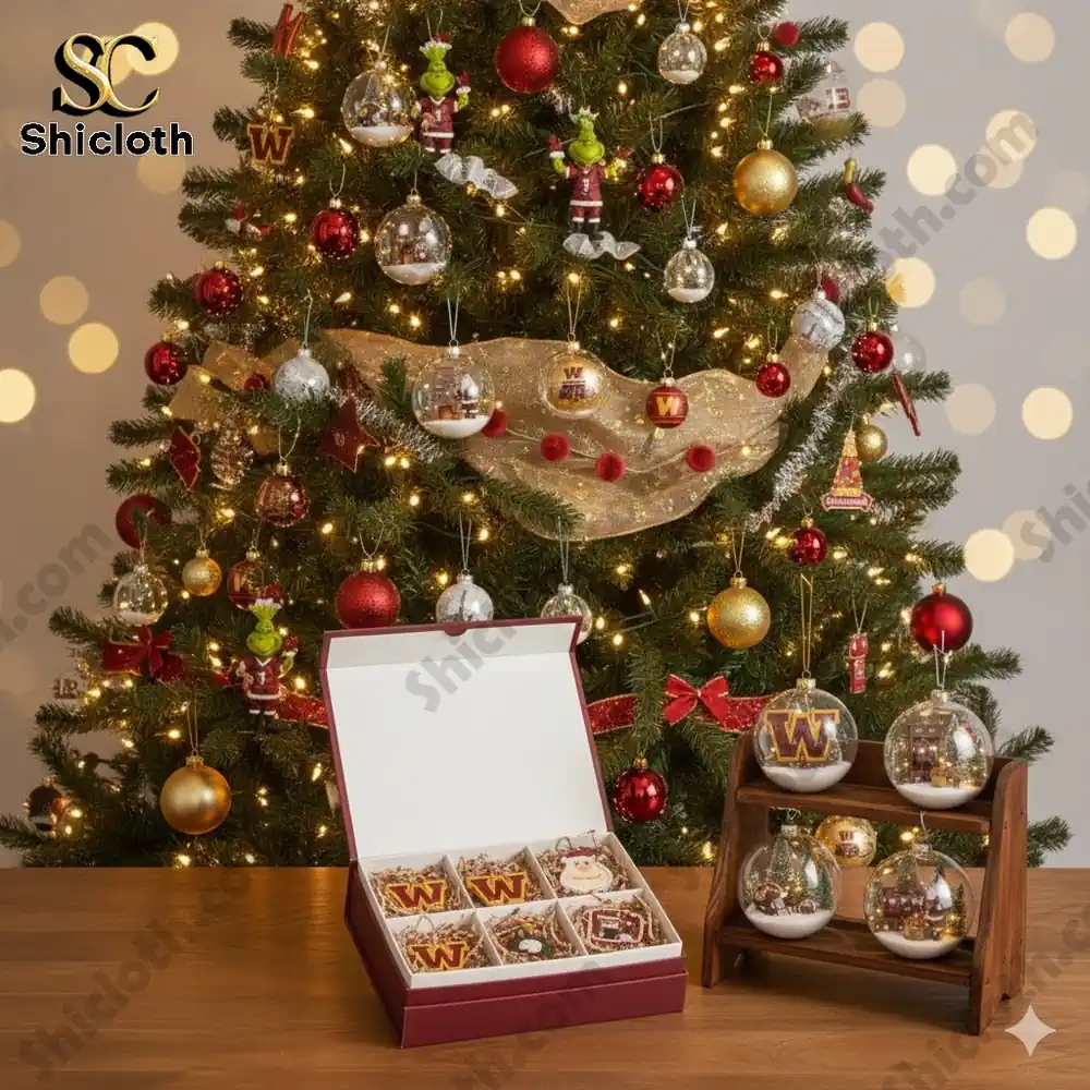 Christmas tree with Washington themed ornaments and a gift box set.