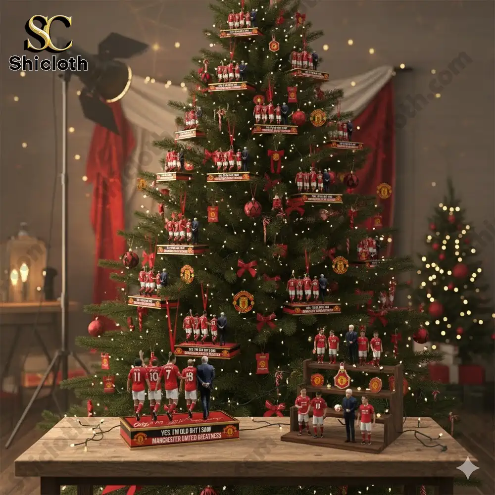 Manchester United Christmas tree with decorated player figurines and ornaments.