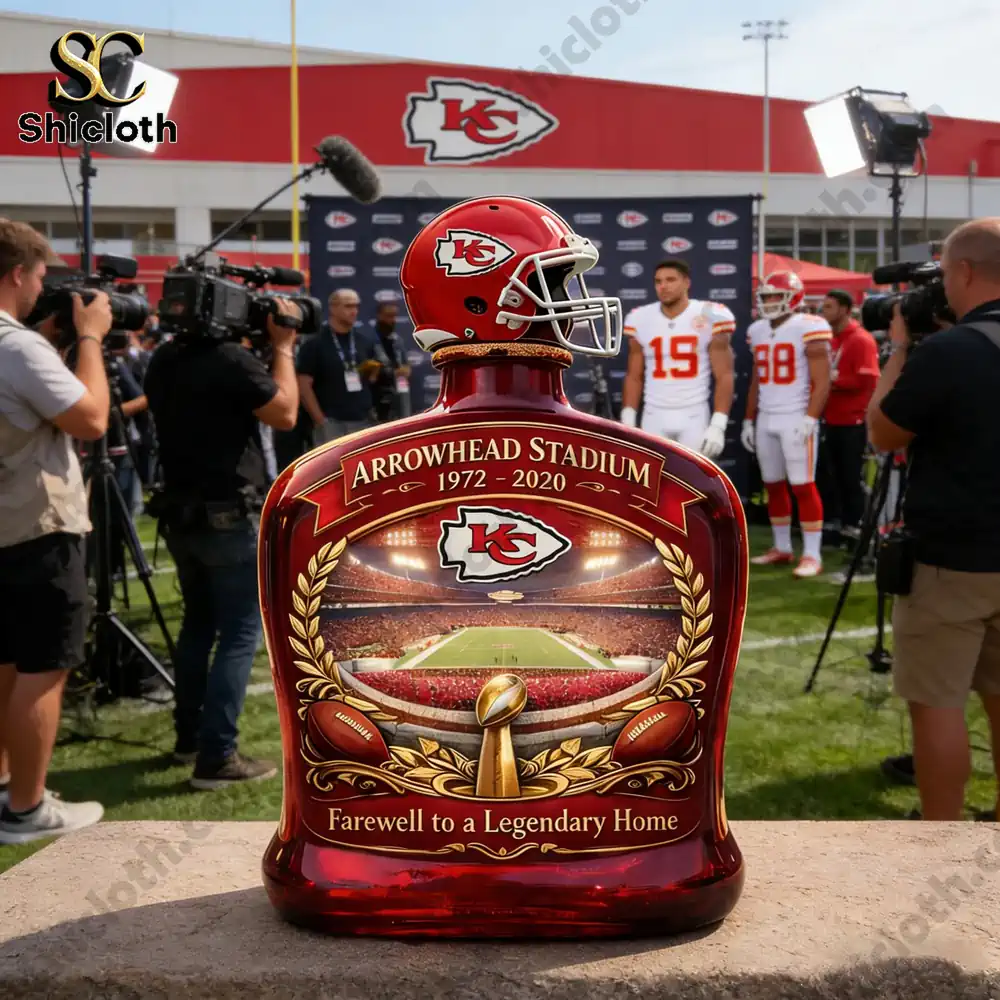Arrowhead Stadium tribute bottle at football media event!
