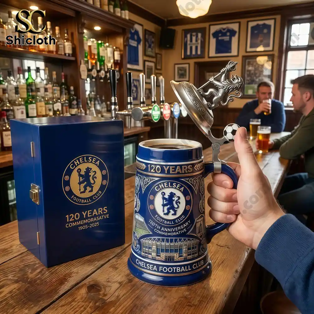 Chelsea Football Club 120th Anniversary Commemorative Beer Stein 3 Chelsea commemorative beer mug opened in a classic pub setting!