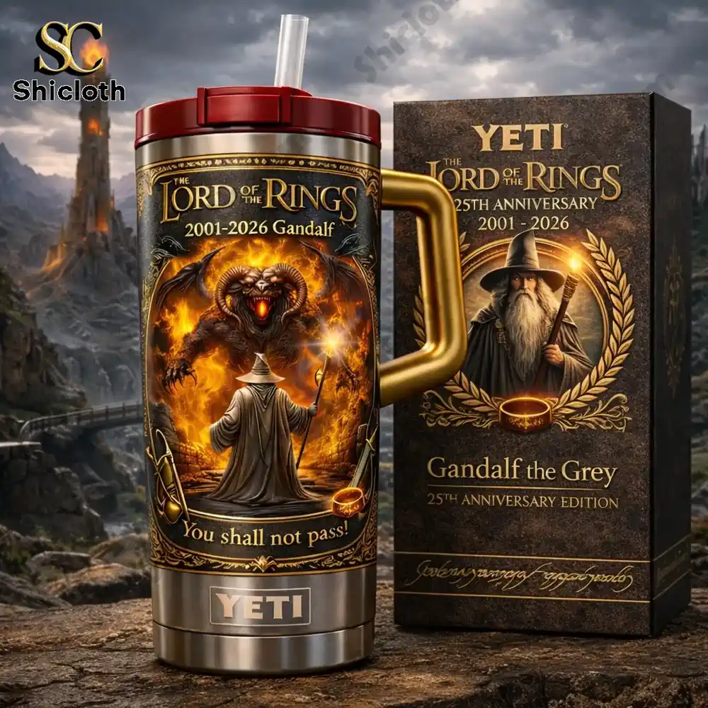 Gandalf versus Balrog insulated mug with collector box