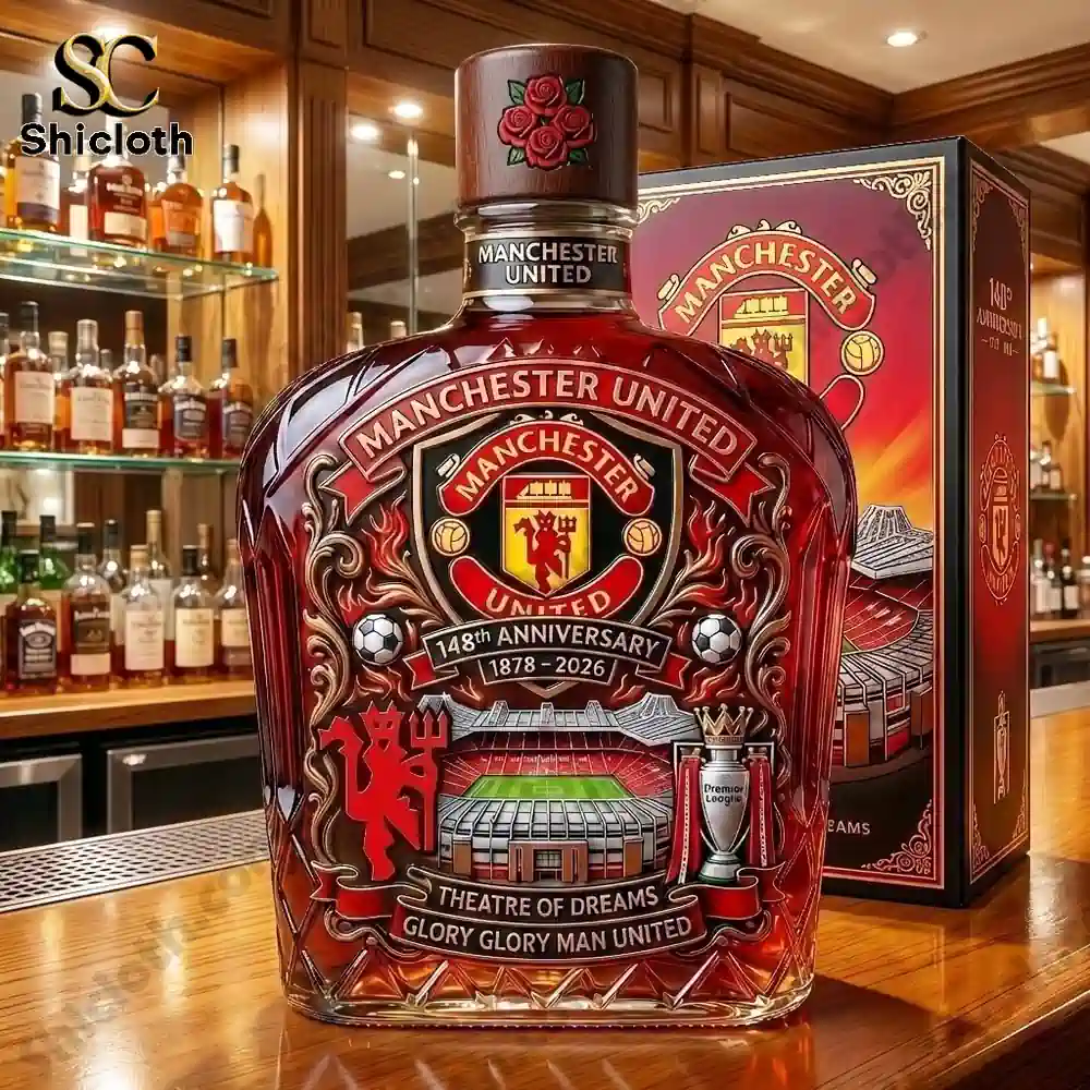 Manchester United commemorative bottle with wooden cap on bar counter!