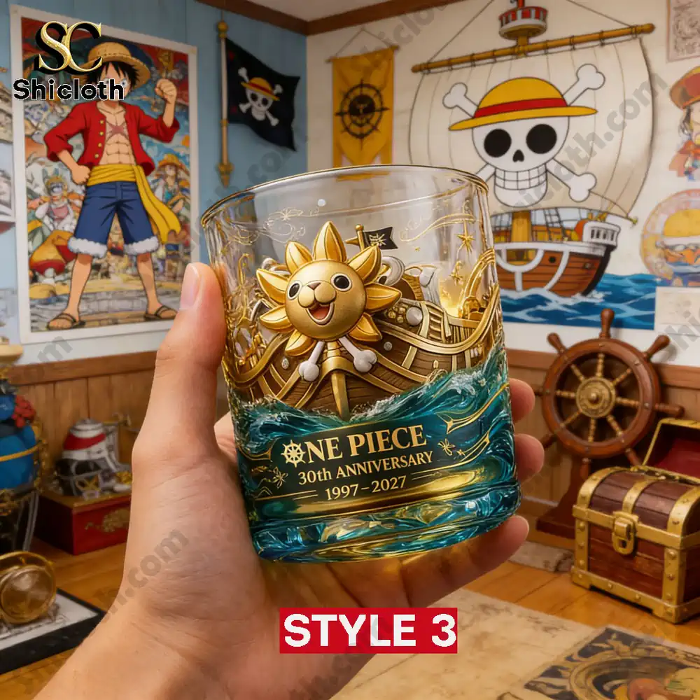Close view of One Piece anniversary glass with sun emblem by Shicloth!