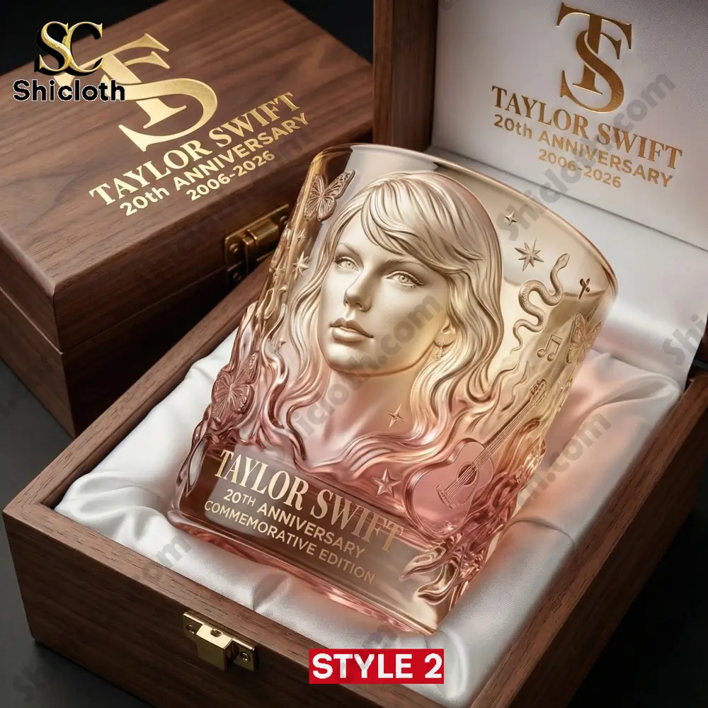 Crystal tumbler with elegant Taylor Swift portrait in a wooden anniversary box!
