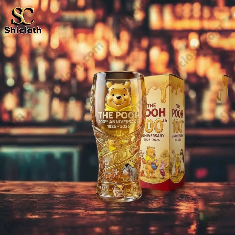Pooh anniversary beer glass with gift box on bar counter!