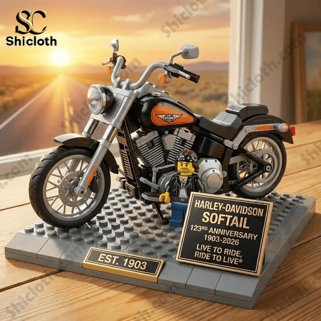 Close up of Harley Davidson Softail 123rd Anniversary Brick Edition brick model by Shiclothg on display base!