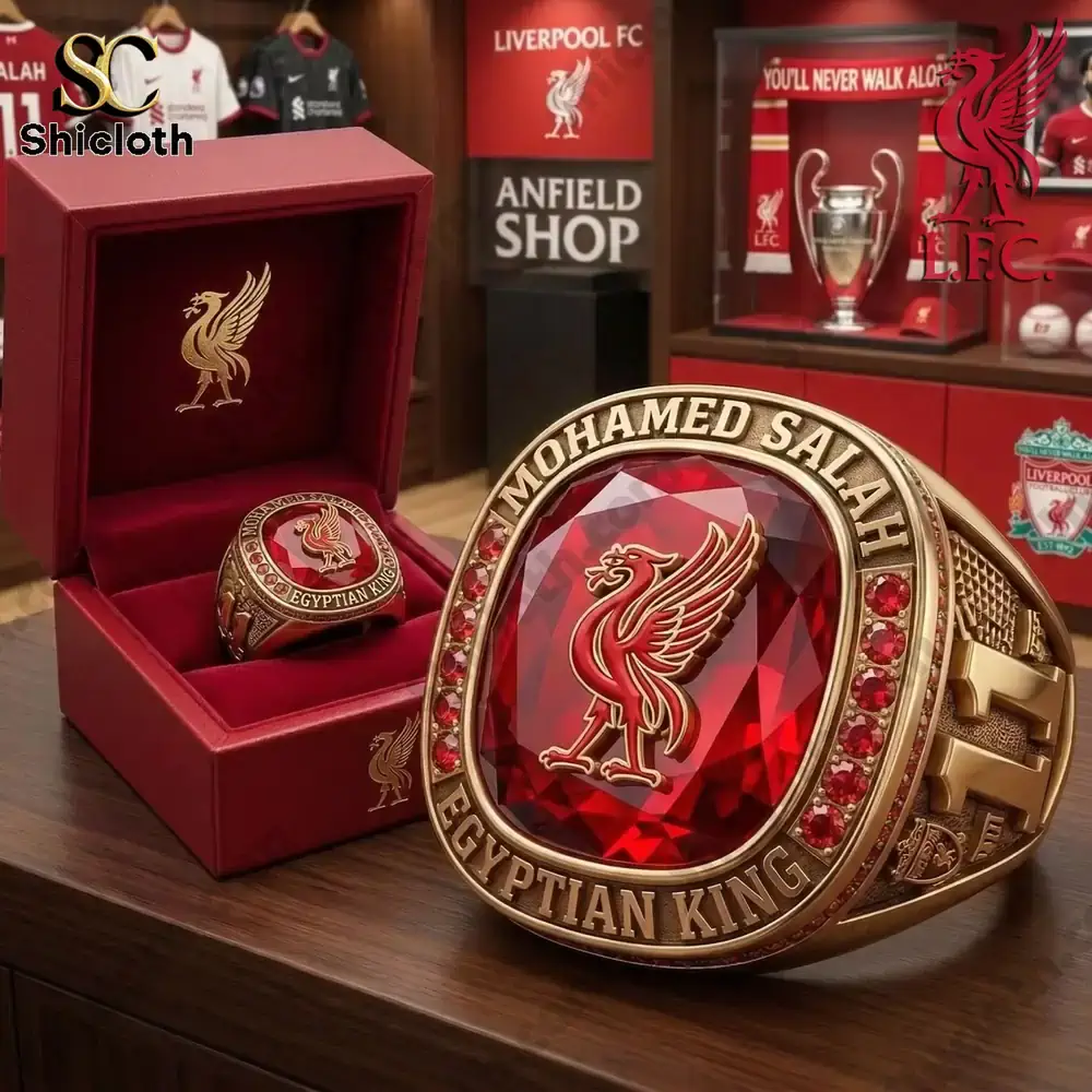 Man wearing Mohamed Salah ring in Liverpool club store!