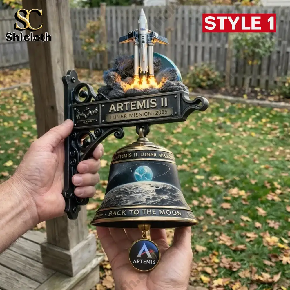 Hand holding Artemis bell style one outdoors!