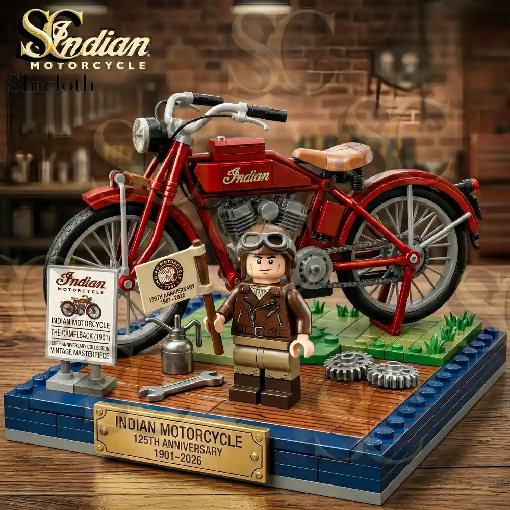 Close up Indian Motorcycle brick model with figure and accessories!